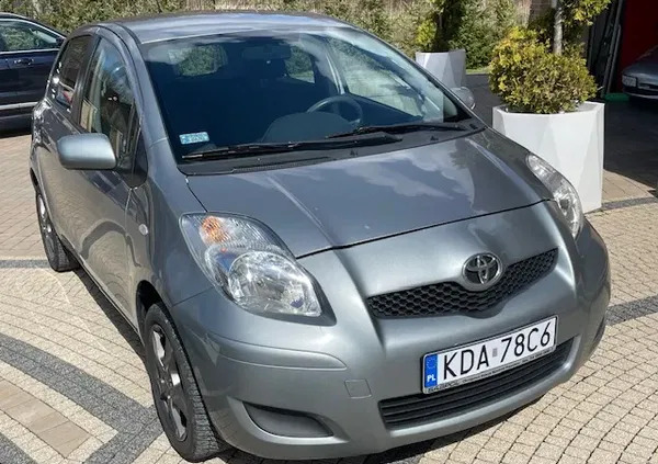 toyota yaris małopolskie Toyota Yaris cena 17900 przebieg: 203642, rok produkcji 2011 z Tarnów